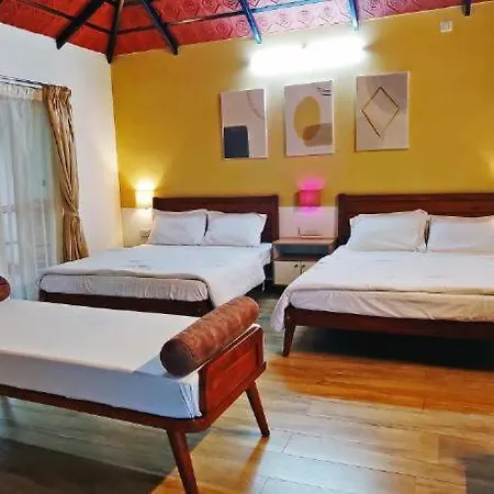 Nature Valley Homestay Near Annapoorneshwari Temple Kalasa Exterior photo