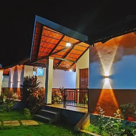 Nature Valley Homestay Near Annapoorneshwari Temple Kalasa Exterior photo