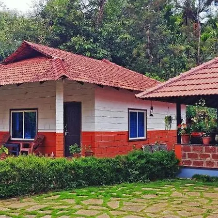 Nature Valley Homestay Near Annapoorneshwari Temple Kalasa Exterior photo