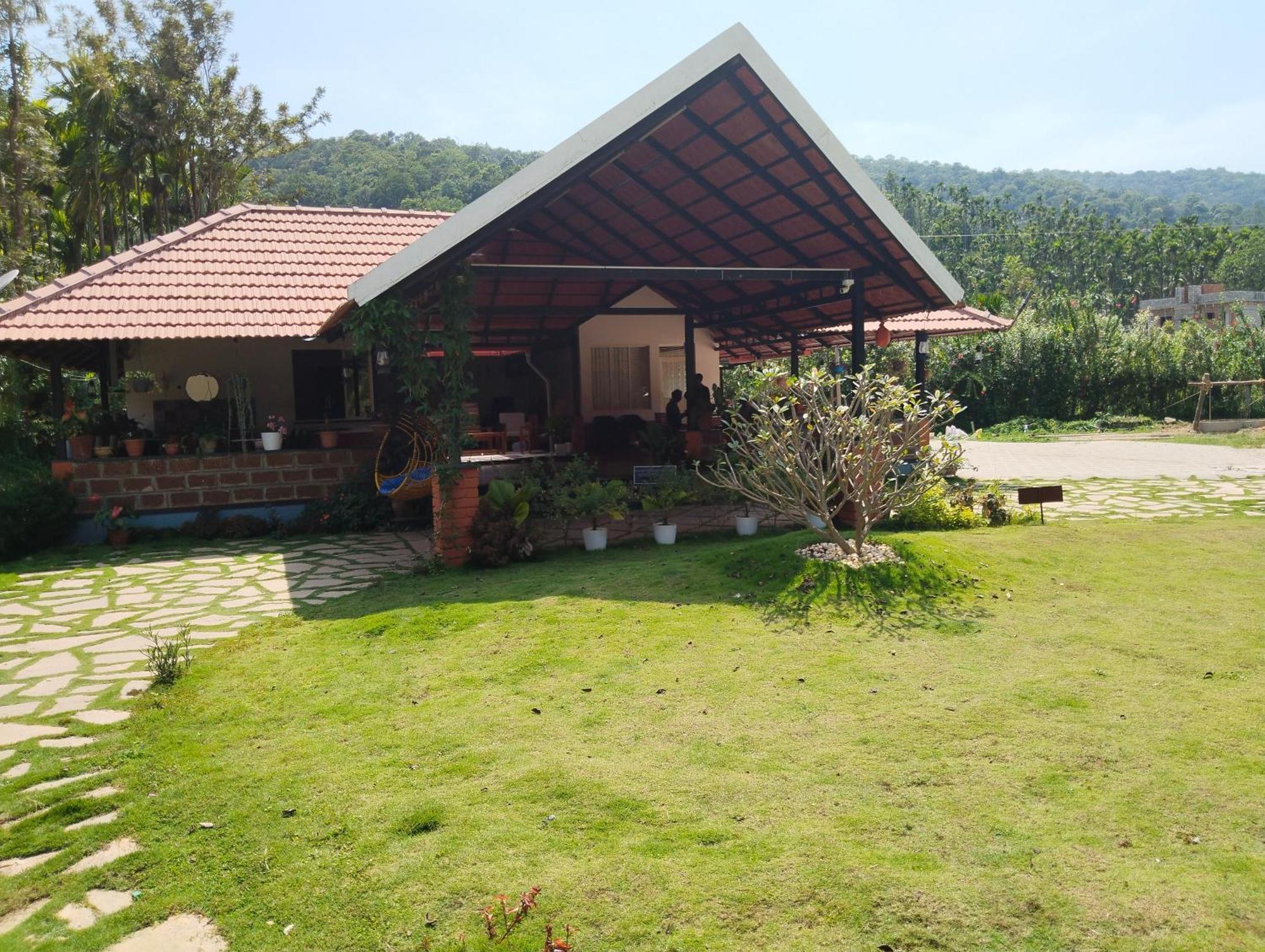 Homestay Nature Valley Near Annapoorneshwari Temple *