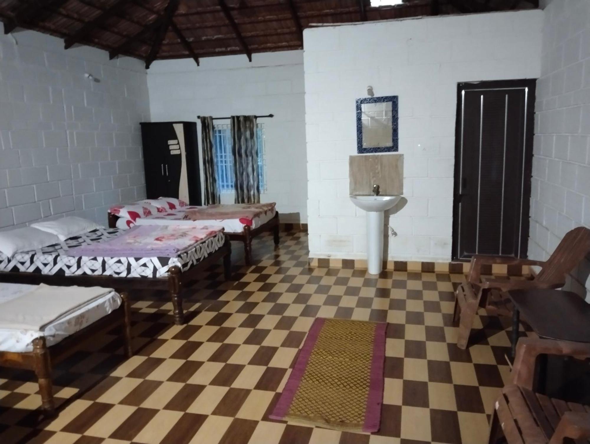 Homestay Nature Valley Near Annapoorneshwari Temple Kalasa